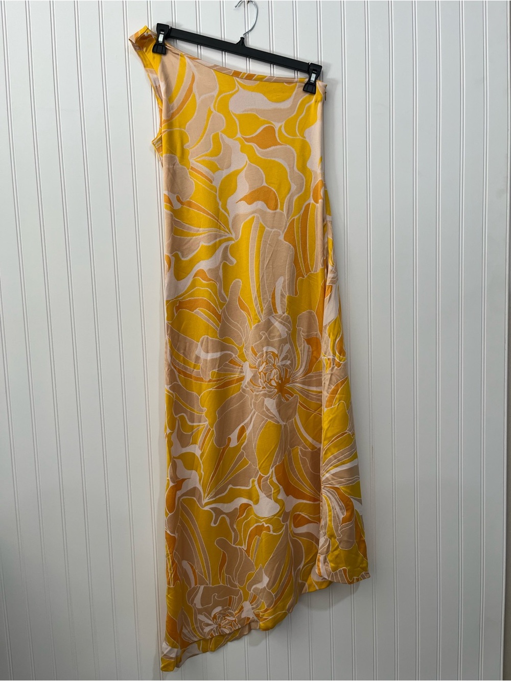 Alexis One-Shoulder Yellow Floral Midi Dress - Picture 6 of 10